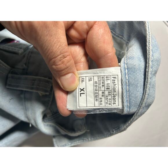 men’s size XL, light wash jeans NWT  at run  a smaller  look the measurement - Picture 11 of 15